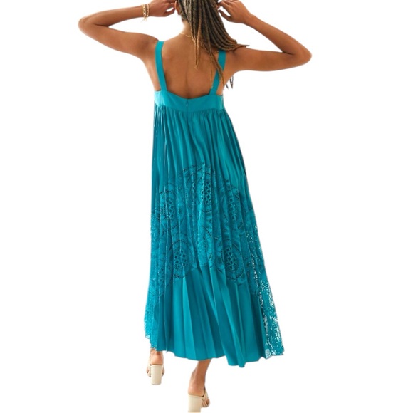 NEW ANTHROPOLOGIE GEISHA DESIGNS Pleated Lace Maxi Dress Size M - Picture 3 of 6